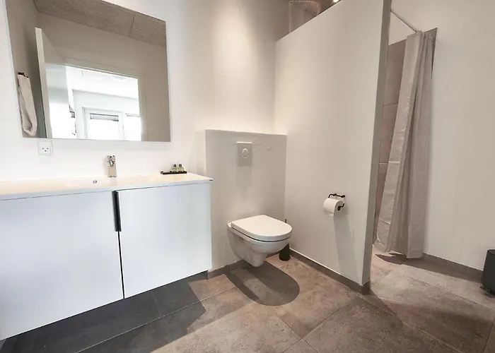 Phonix Lägenhetshotell 2*